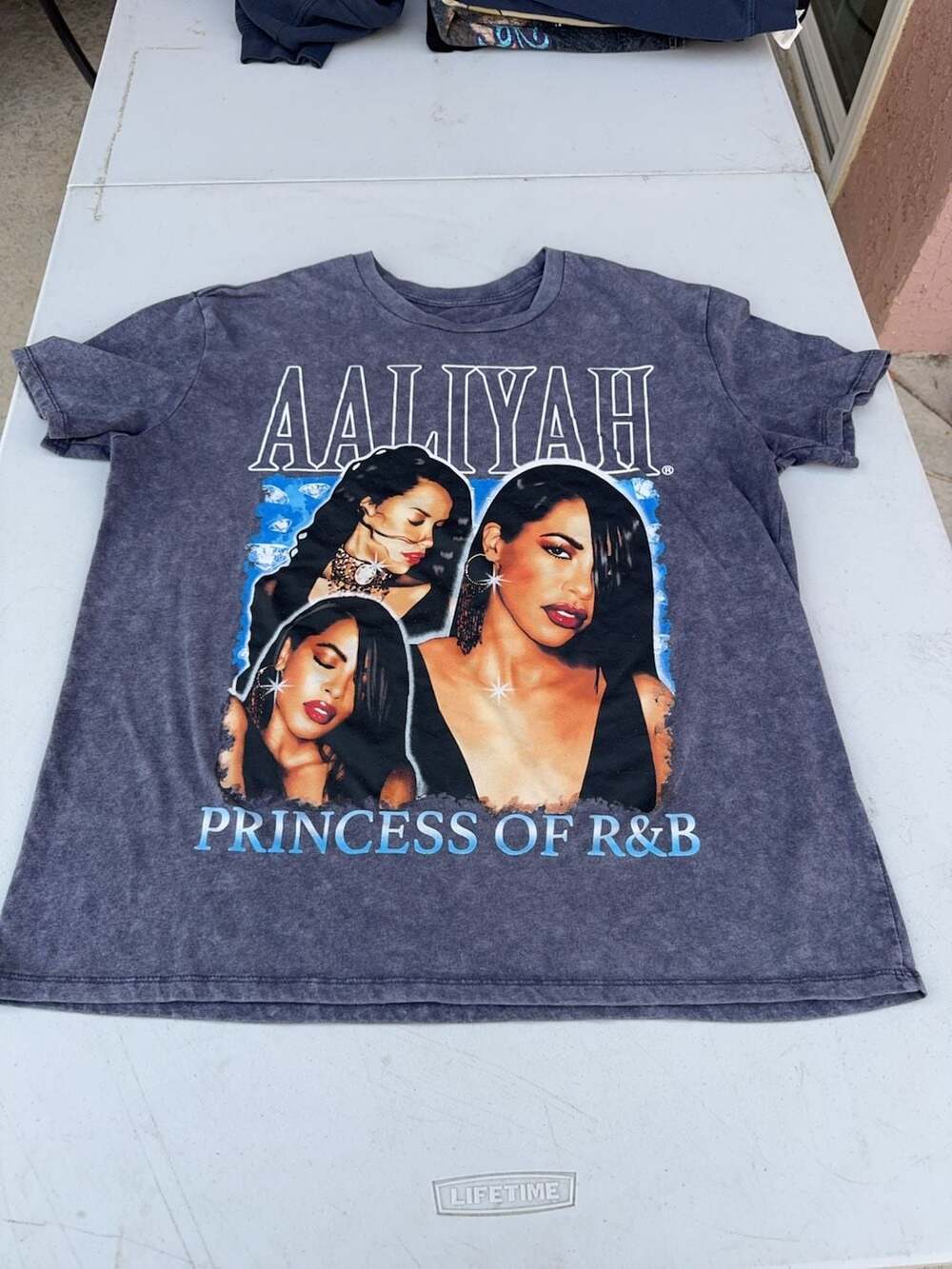 Aaliyah Princess of R&B Acid Wash Graphic T-Shirt Size XL